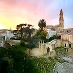 Suite Del Teatro Romano